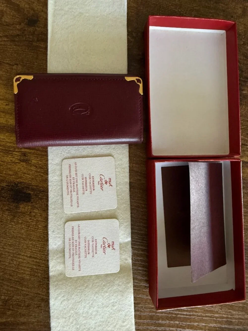 Vintage 1980s Must de Cartier 6 Key Holder Burgundy Leather Box Cloth Cards - Picture 3 of 14